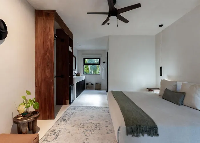 Umi Hotel