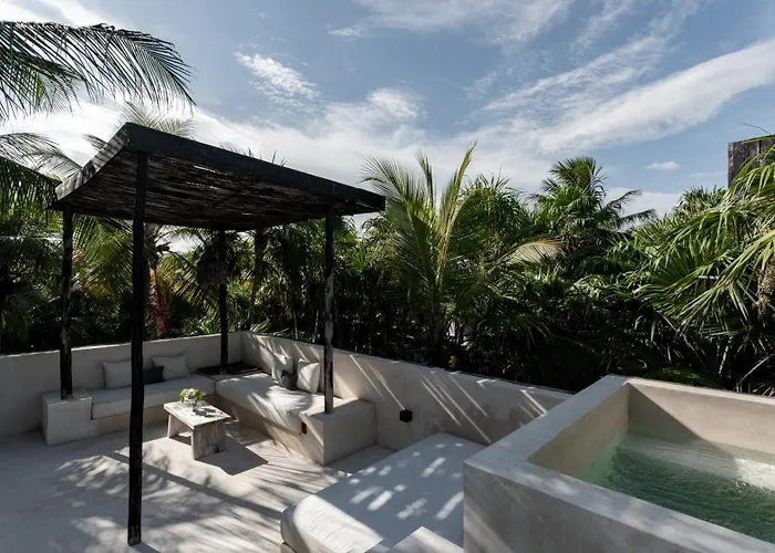 Umi Hotel